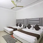 Hotel Ratandeep International At New Delhi Railway Station