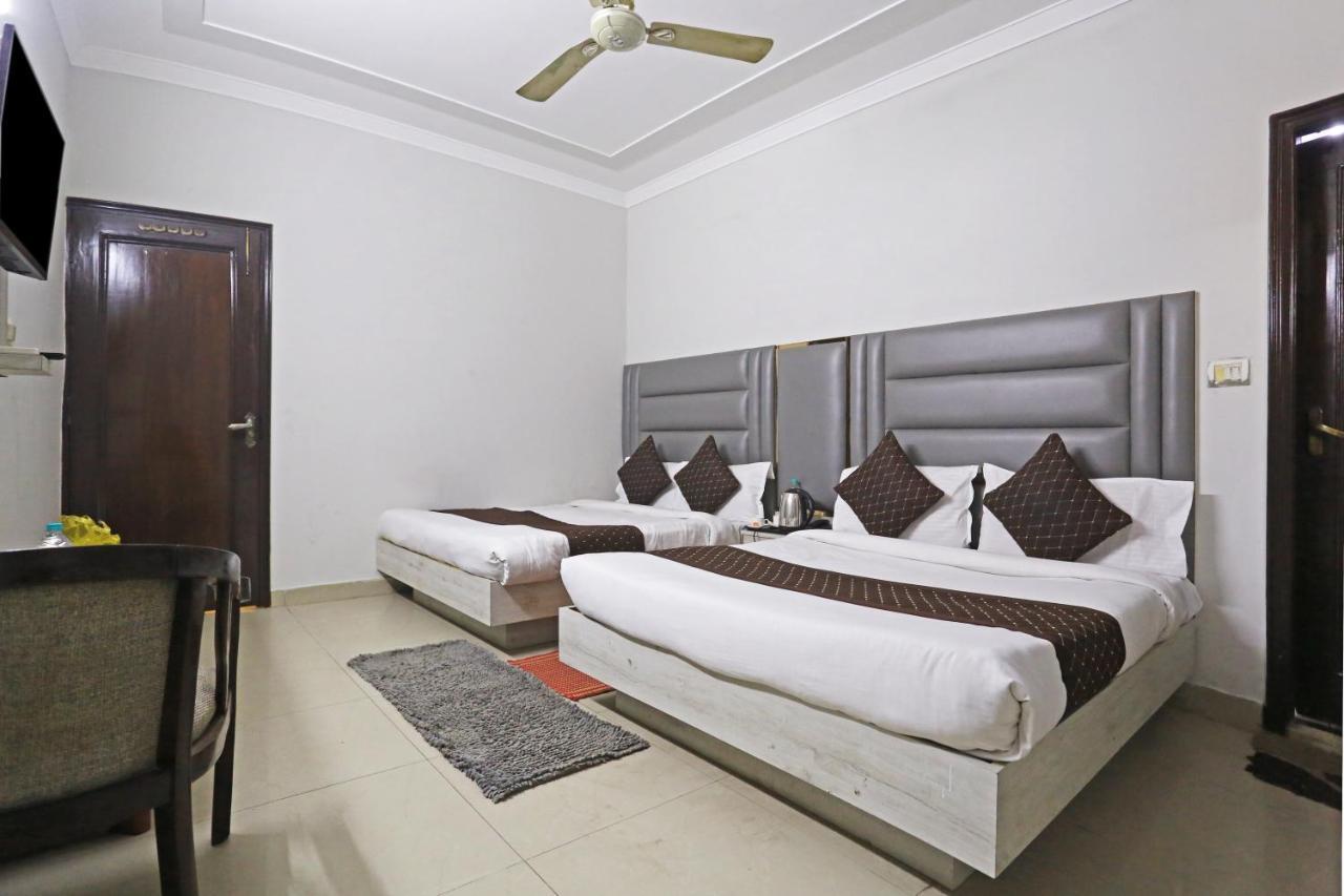 Ratandeep International At Railway Station Hotel