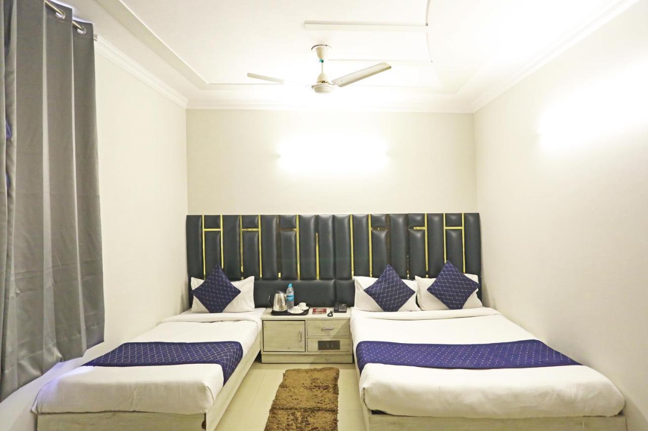 Hotel Ratandeep International At Railway Station New Delhi