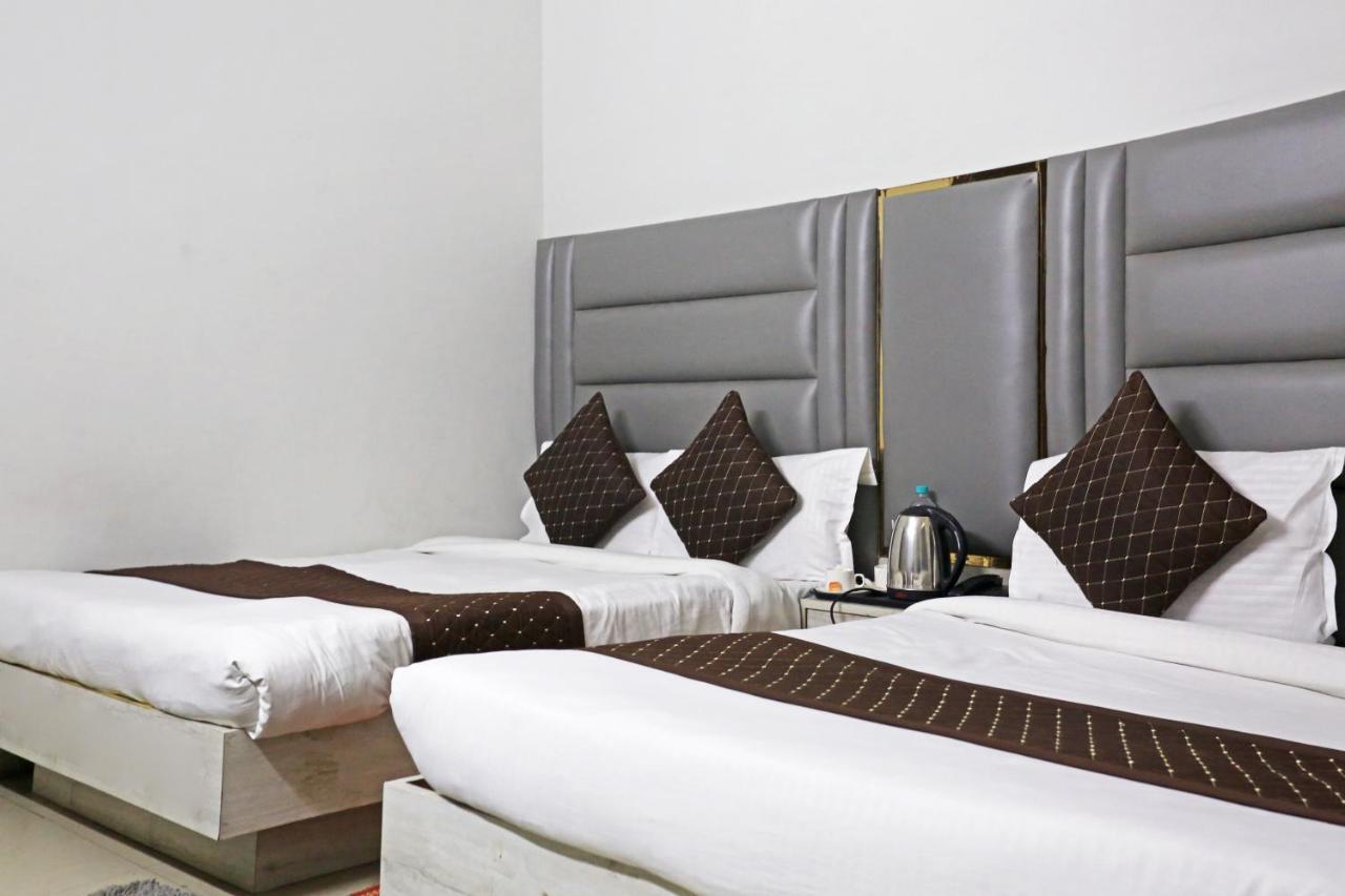 Ratandeep International At Railway Station Hotel 3*