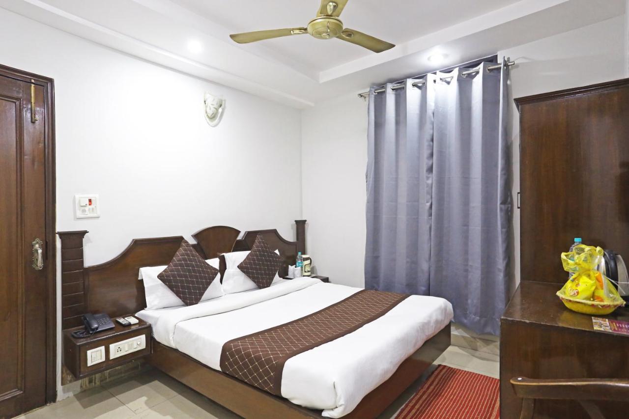 Hotel Ratandeep International At Railway Station 3*