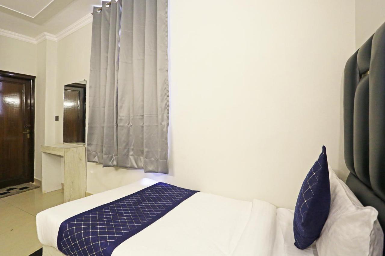 Hotel Ratandeep International At Railway Station New Delhi