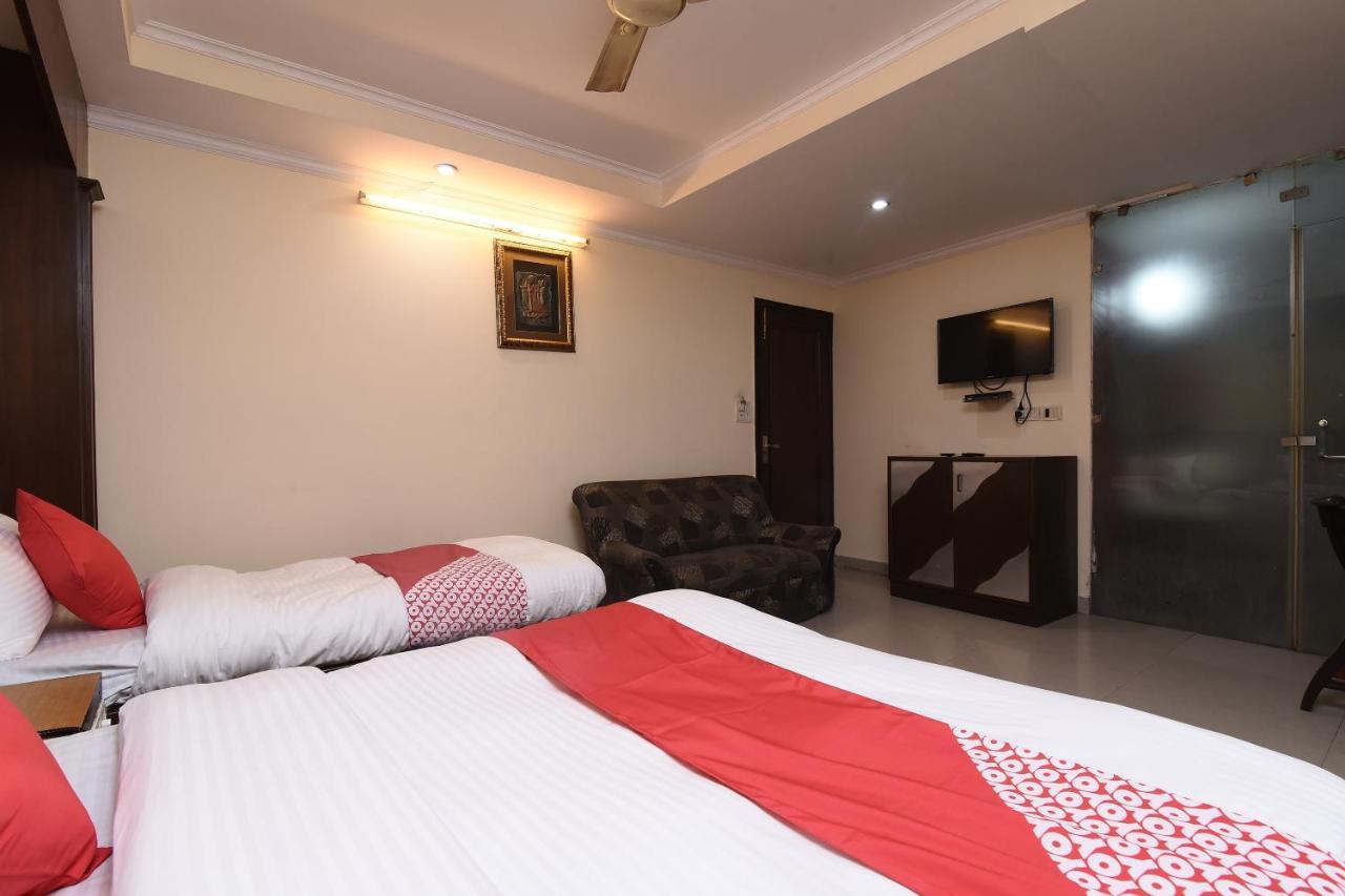 Ratandeep International At Railway Station Hotel