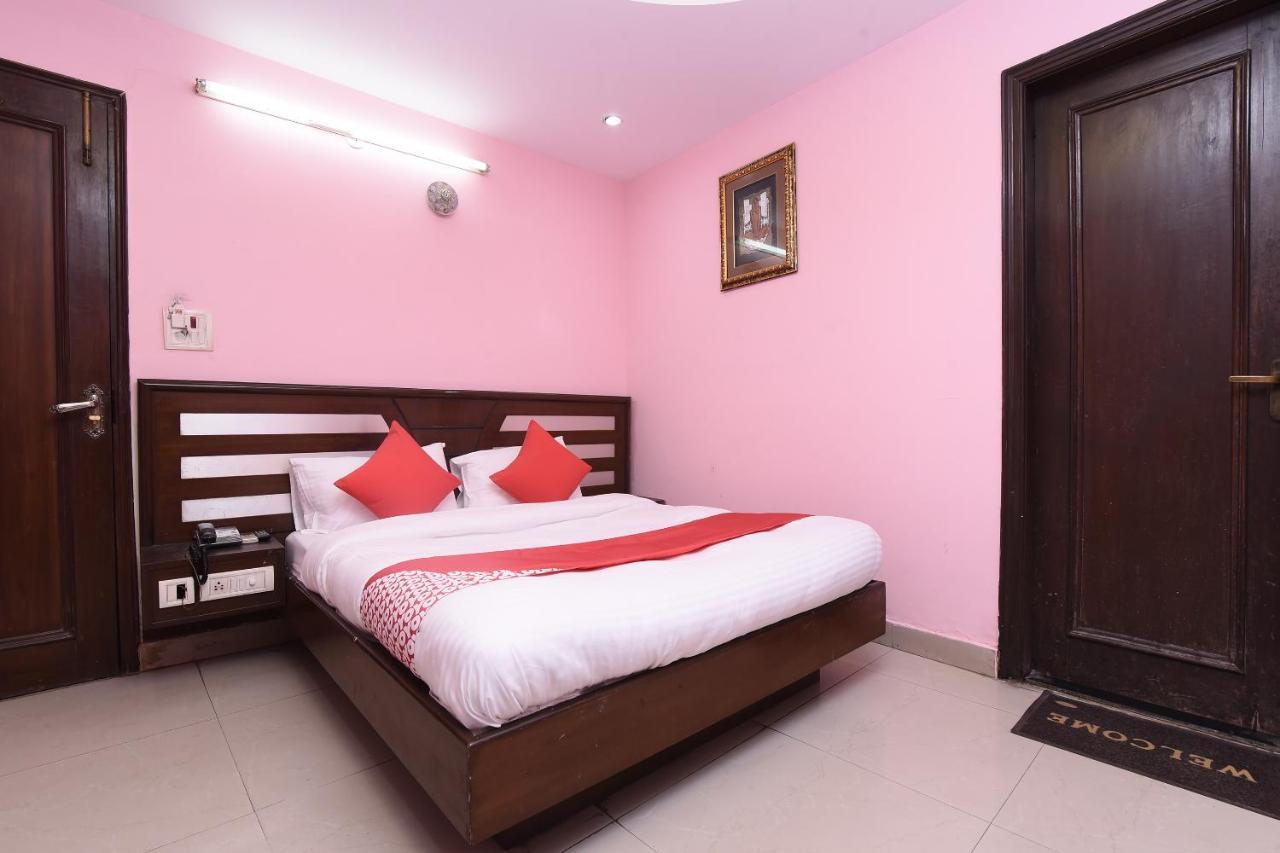 Hotel Ratandeep International At Railway Station New Delhi
