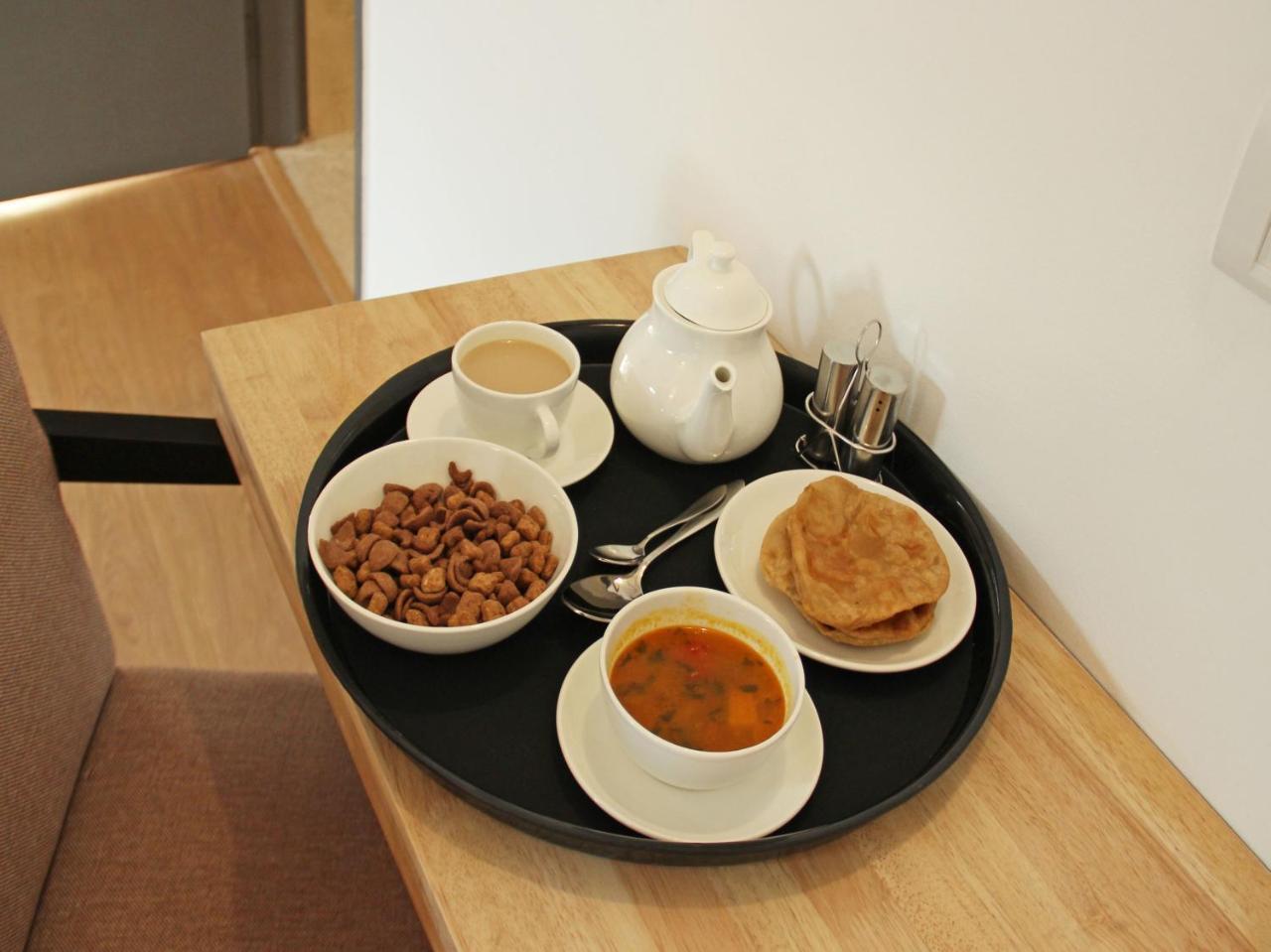 Hotel Ratandeep International At Railway Station 3*